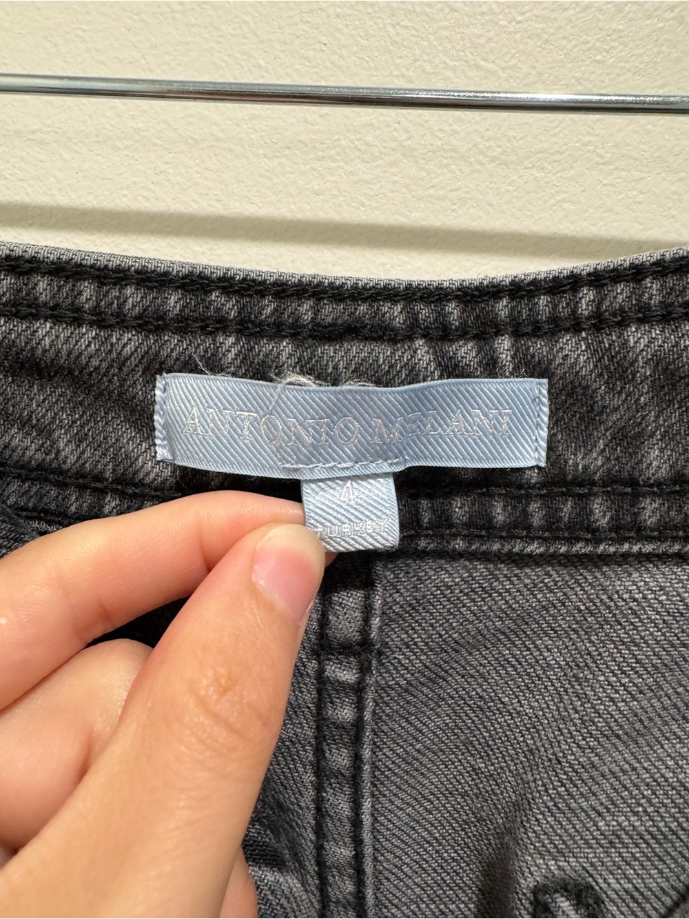 Antonio Melani Gray Black Wide Leg Cropped Jeans Size 4 - Picture 3 of 6